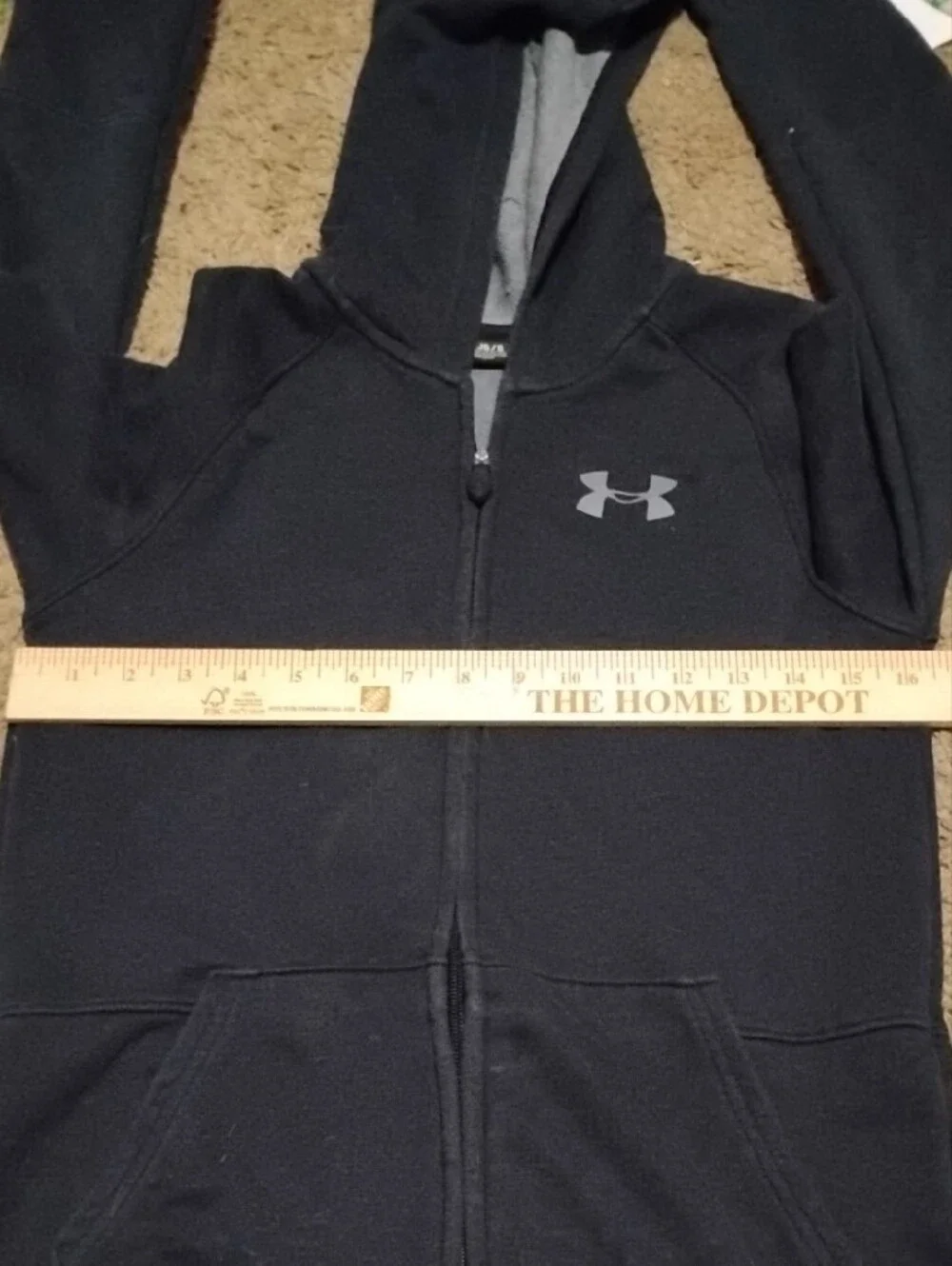 Black Youth  Under Armour Jacket In Size Large